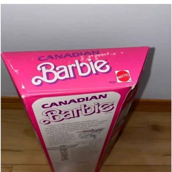 BARBIE Canadian Mountie  - Vintage1987  NIB - Picture 10 of 16